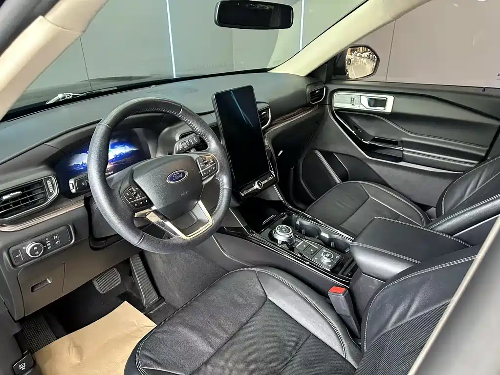 Ford Explorer 2021 — фото 11