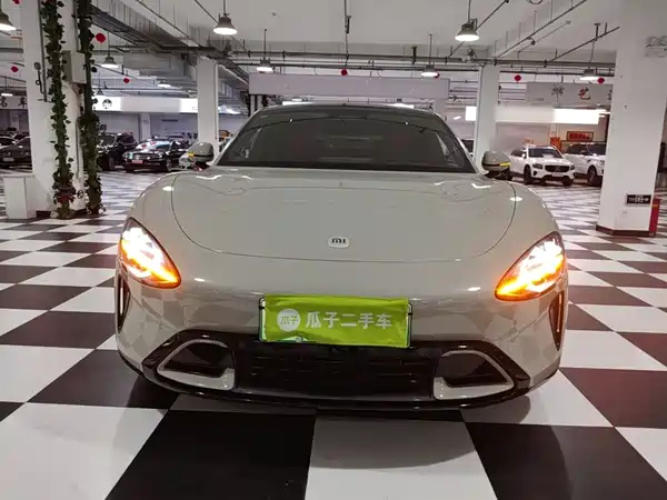 Xiaomi SU7 2025