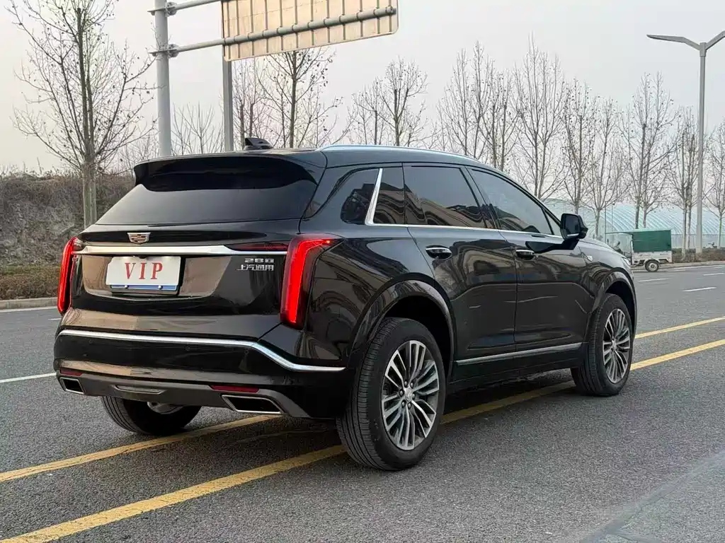 Cadillac XT5 2025 — фото 9