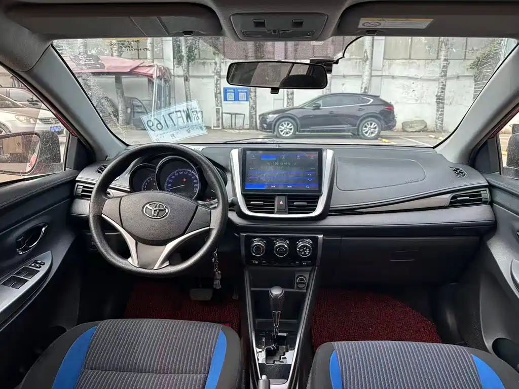 Toyota Yaris L 2018 — фото 16