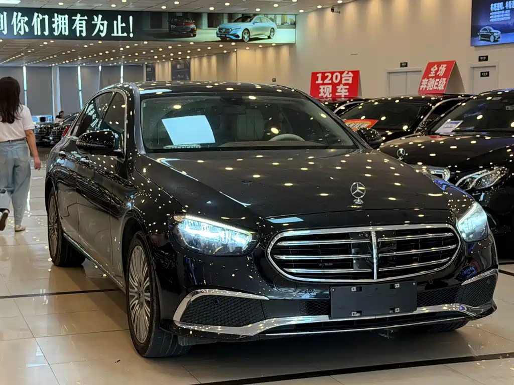 Mercedes-Benz E-Class 2022 — фото 2