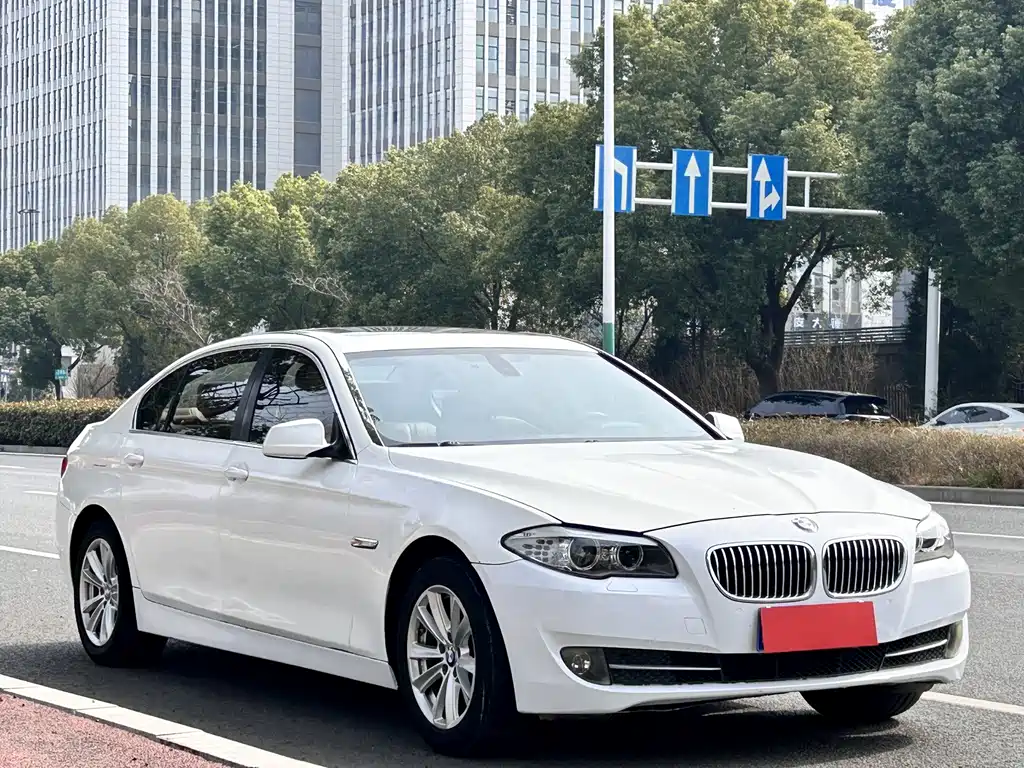 BMW 5 Series 2012