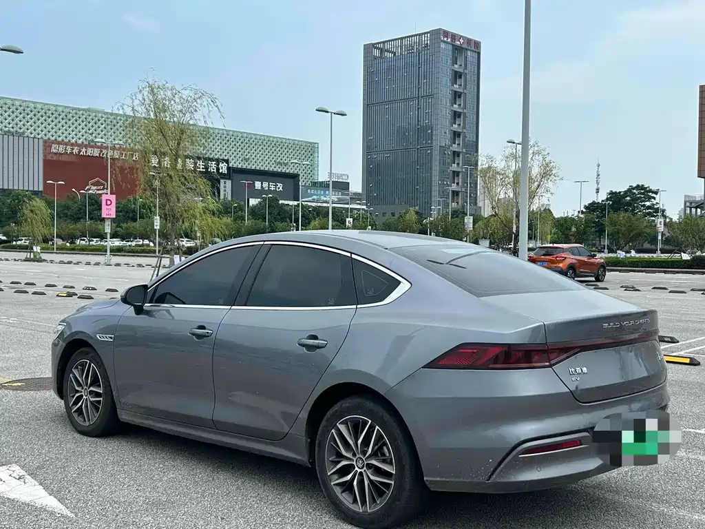 BYD Qin PLUS 2023 — фото 8