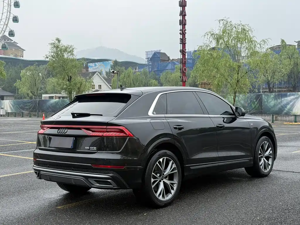 Audi Q8 2024