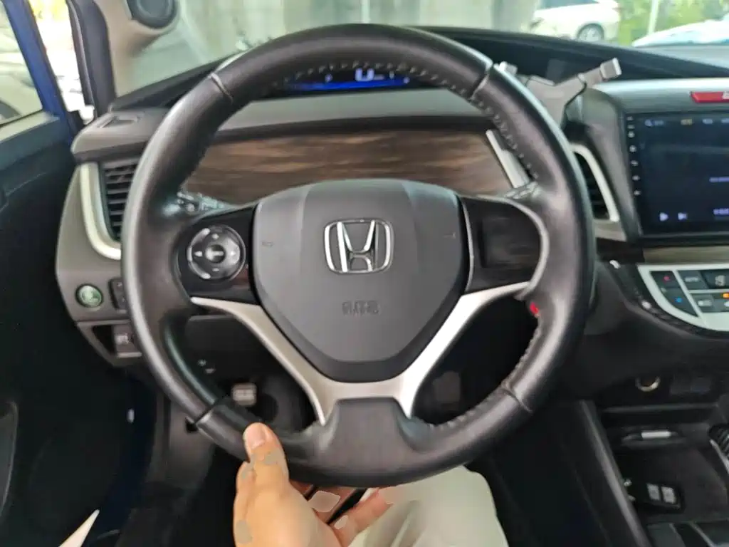 Honda Jade 2018 — фото 11
