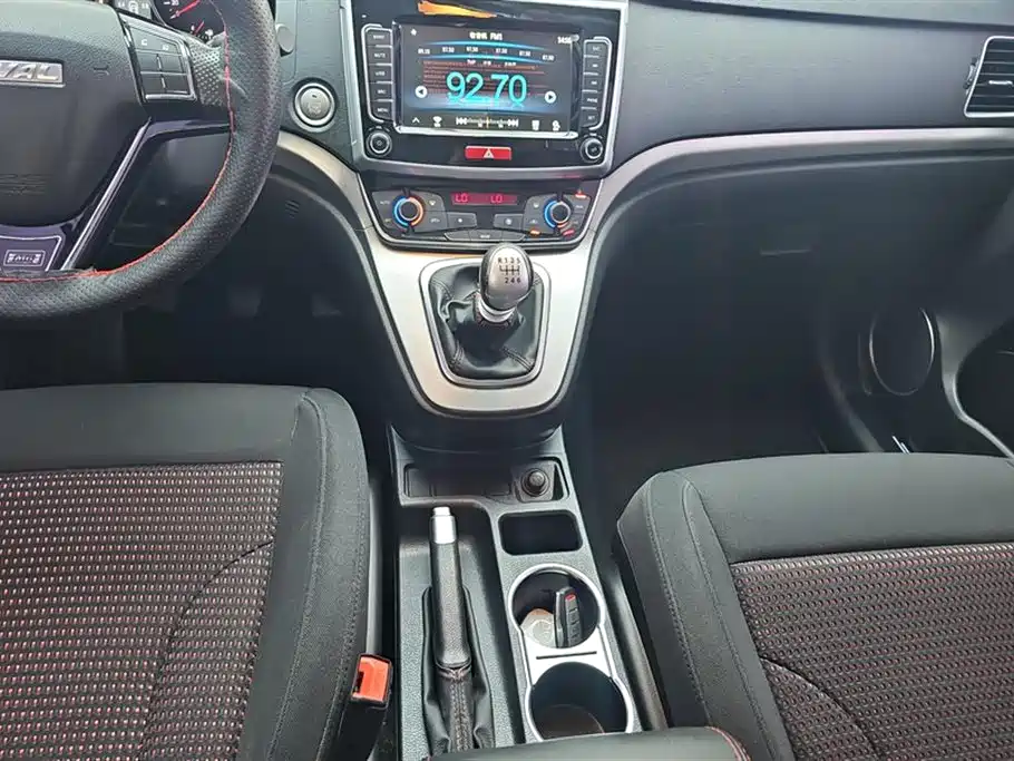 Haval M6 2020 — фото 16