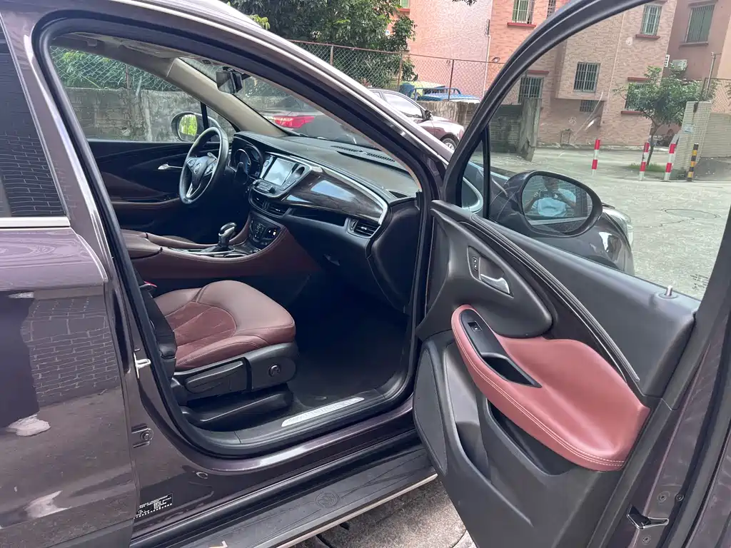 Buick Envision Plus 2017 — фото 9