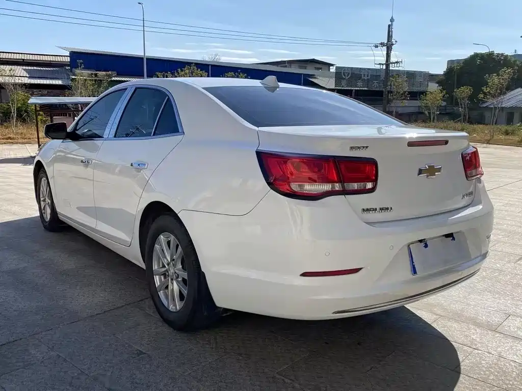 Chevrolet Malibu 2018 — фото 9