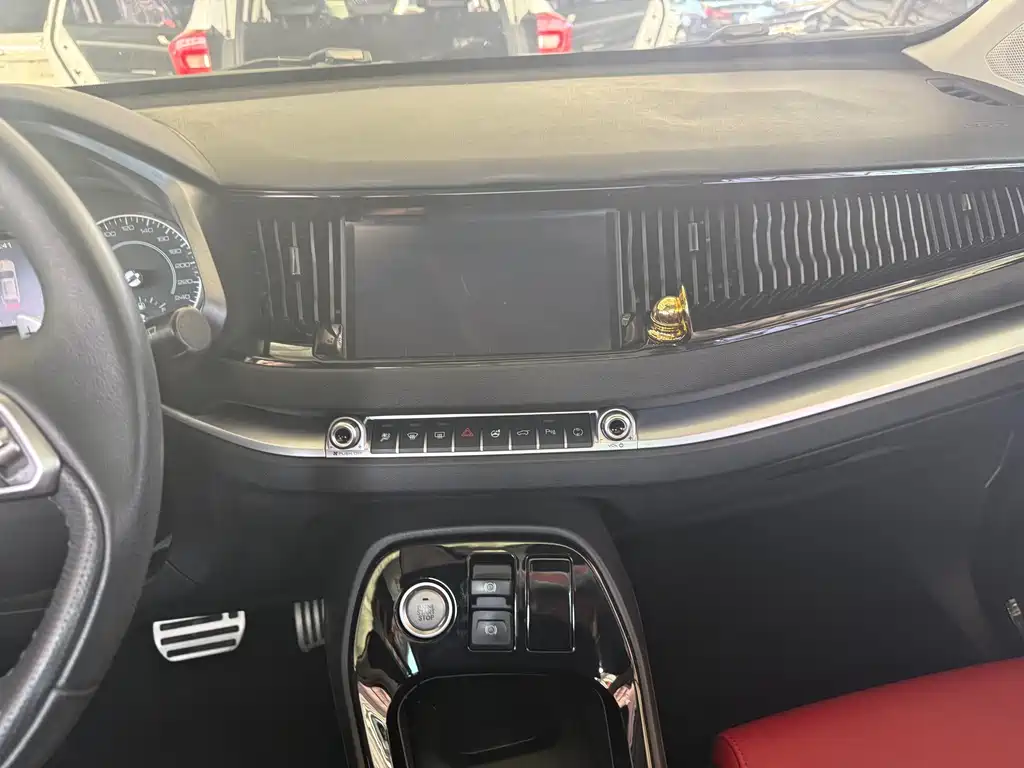 Haval H2s 2018 — фото 16