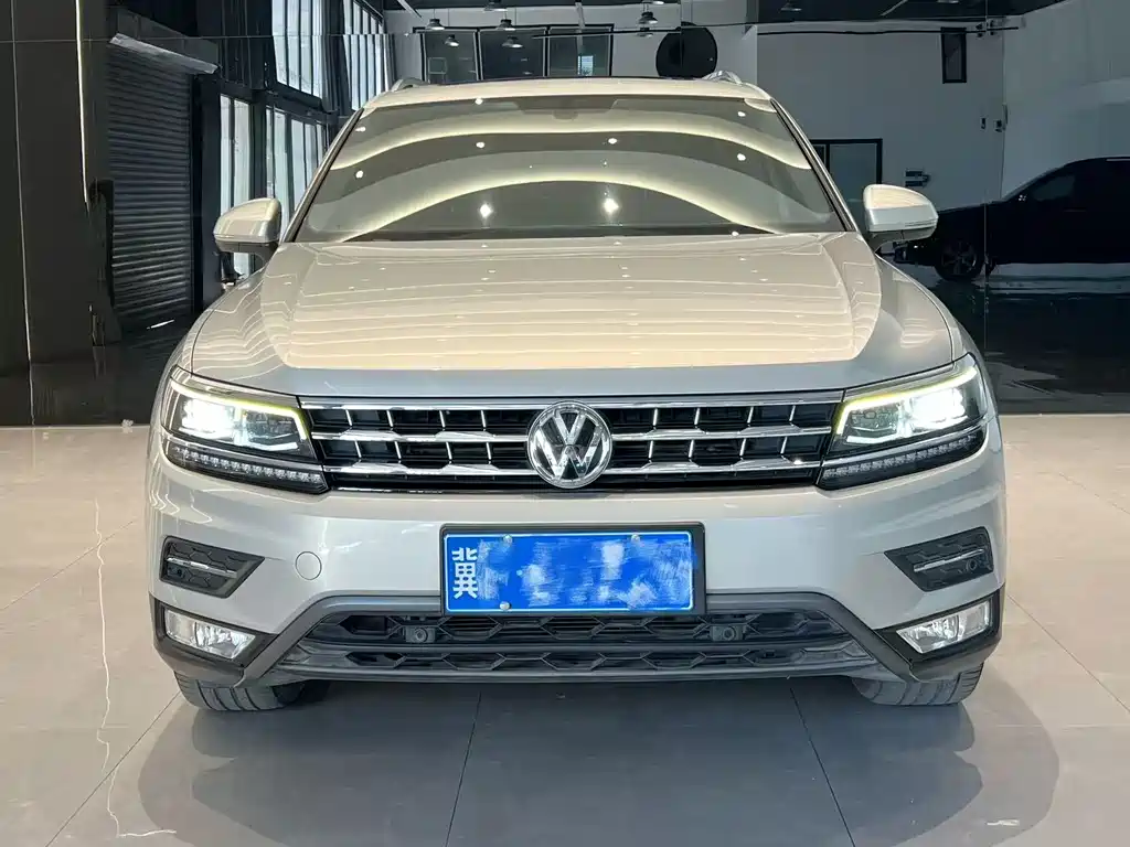 Volkswagen Tiguan L 2019 — фото 2