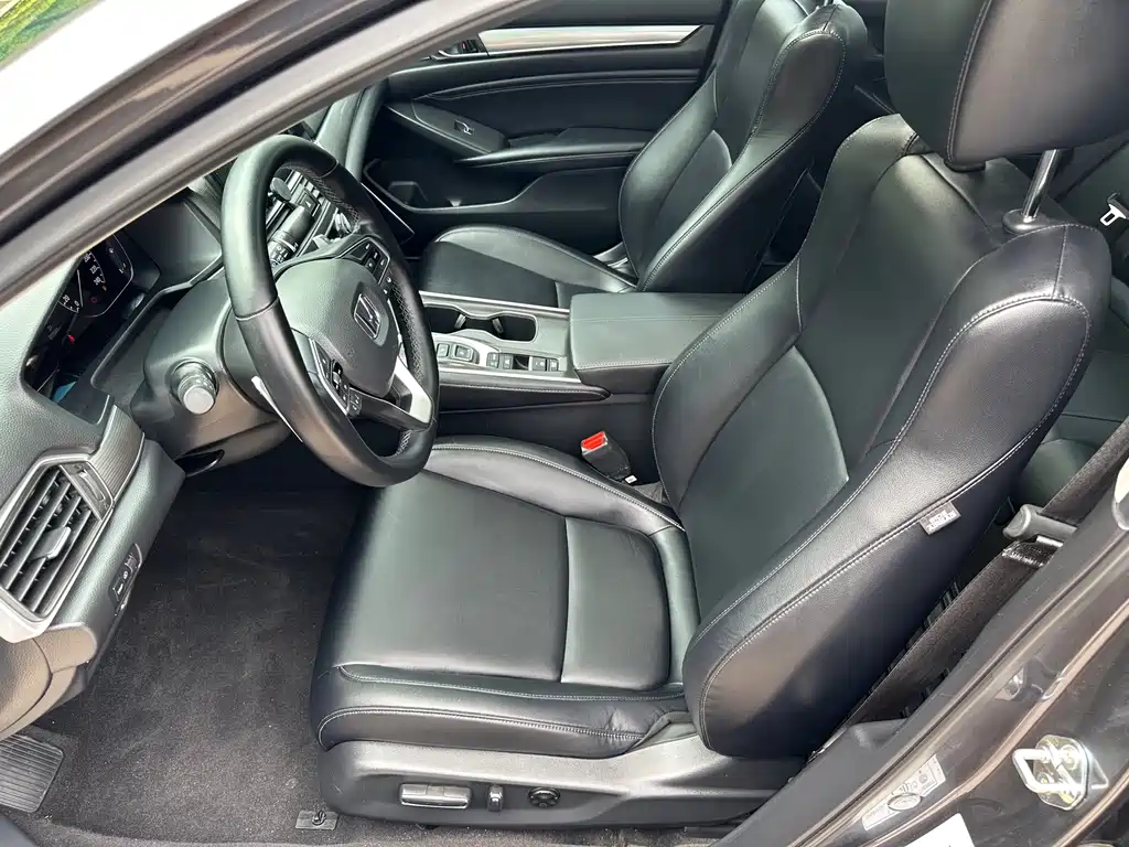 Honda Accord 2022 — фото 26