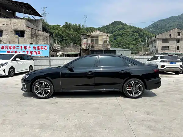 Audi A4L 2021