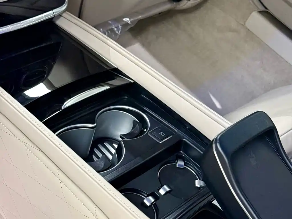 Mercedes-Benz Maybach S-Class 2018 — фото 25