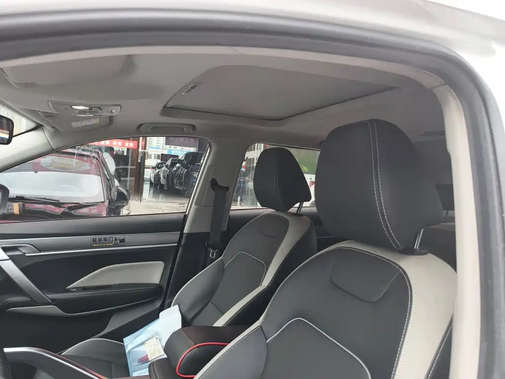 Geely Binyue 2020