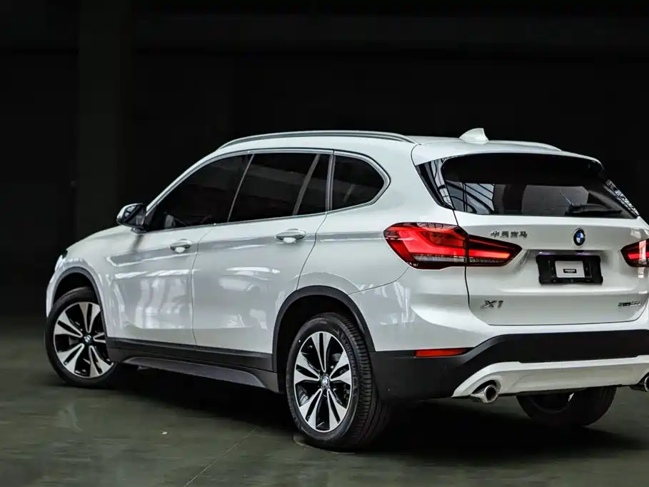 BMW X1 2022 — фото 5