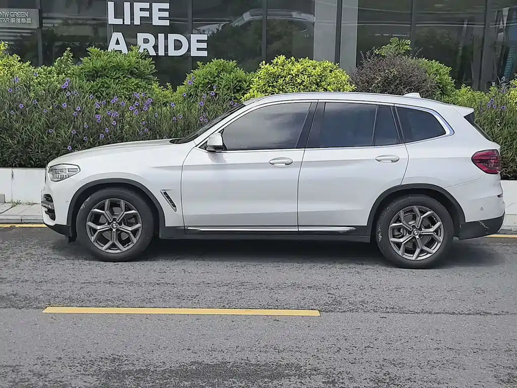 BMW X3 2021