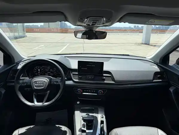 Audi Q5L 2019