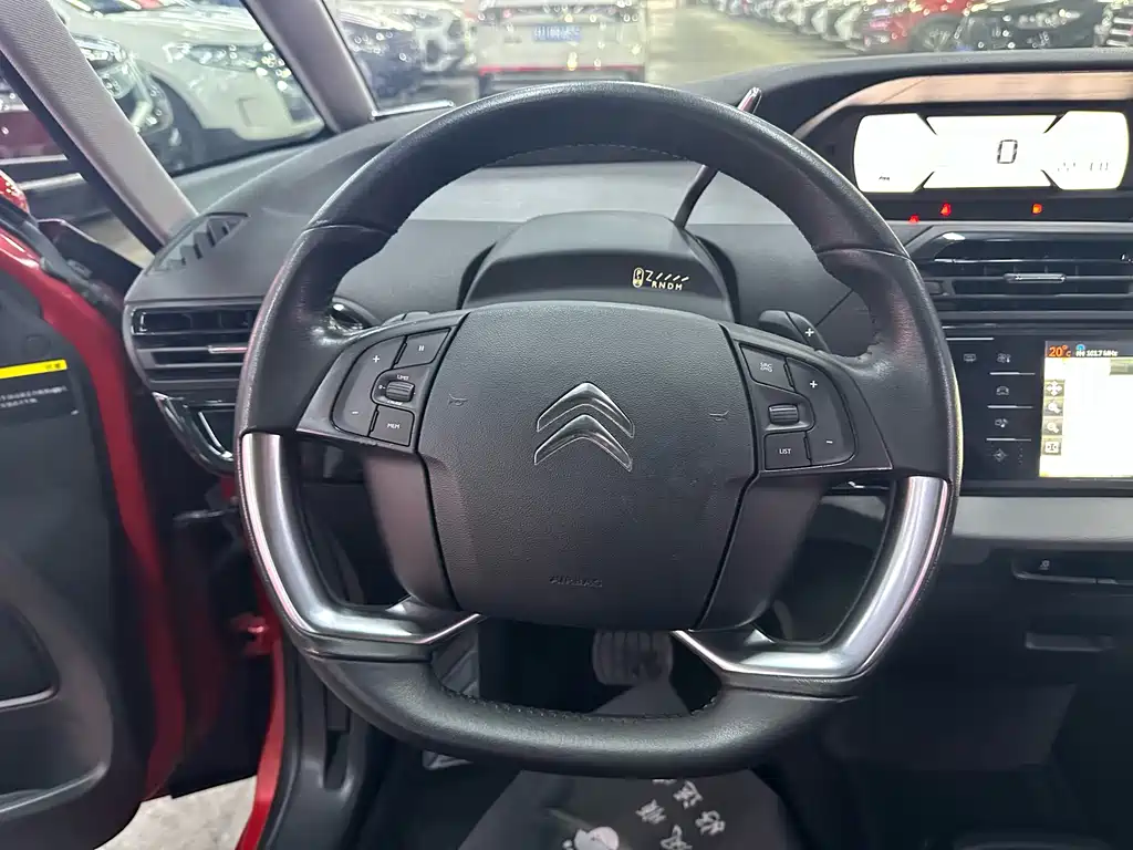 Citroen C4 Picasso 2018 — фото 13