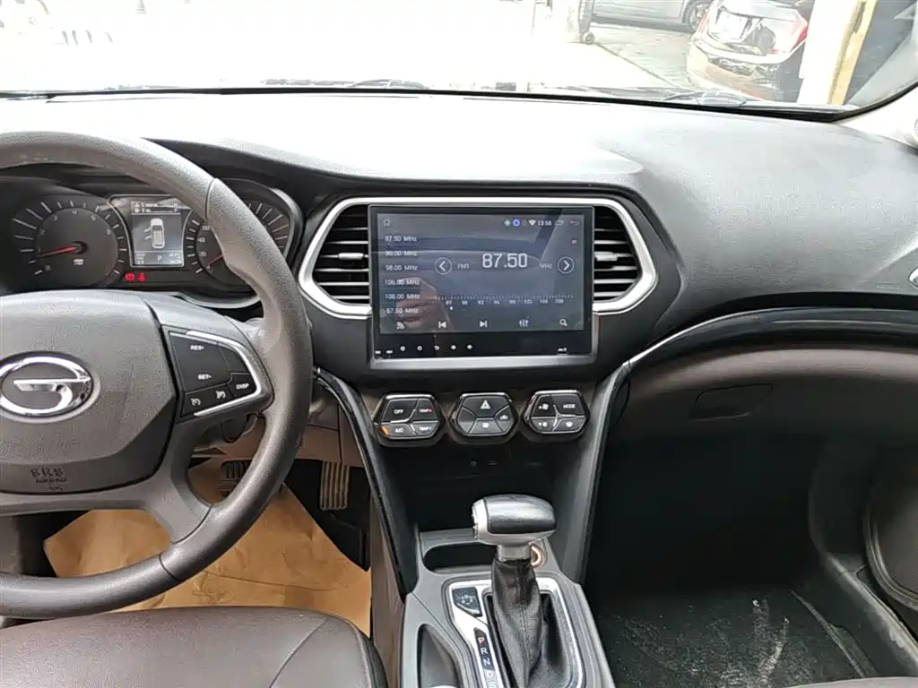 GAC Motor Trumpchi GS4 2016 — фото 13