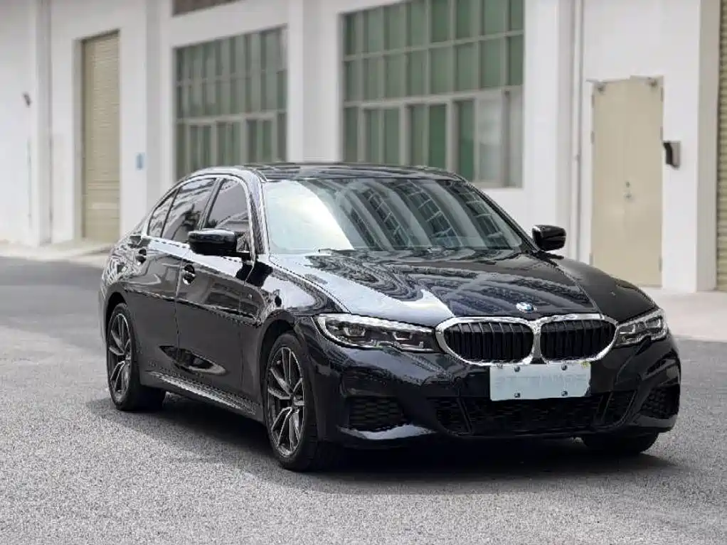 BMW 3 Series 2021