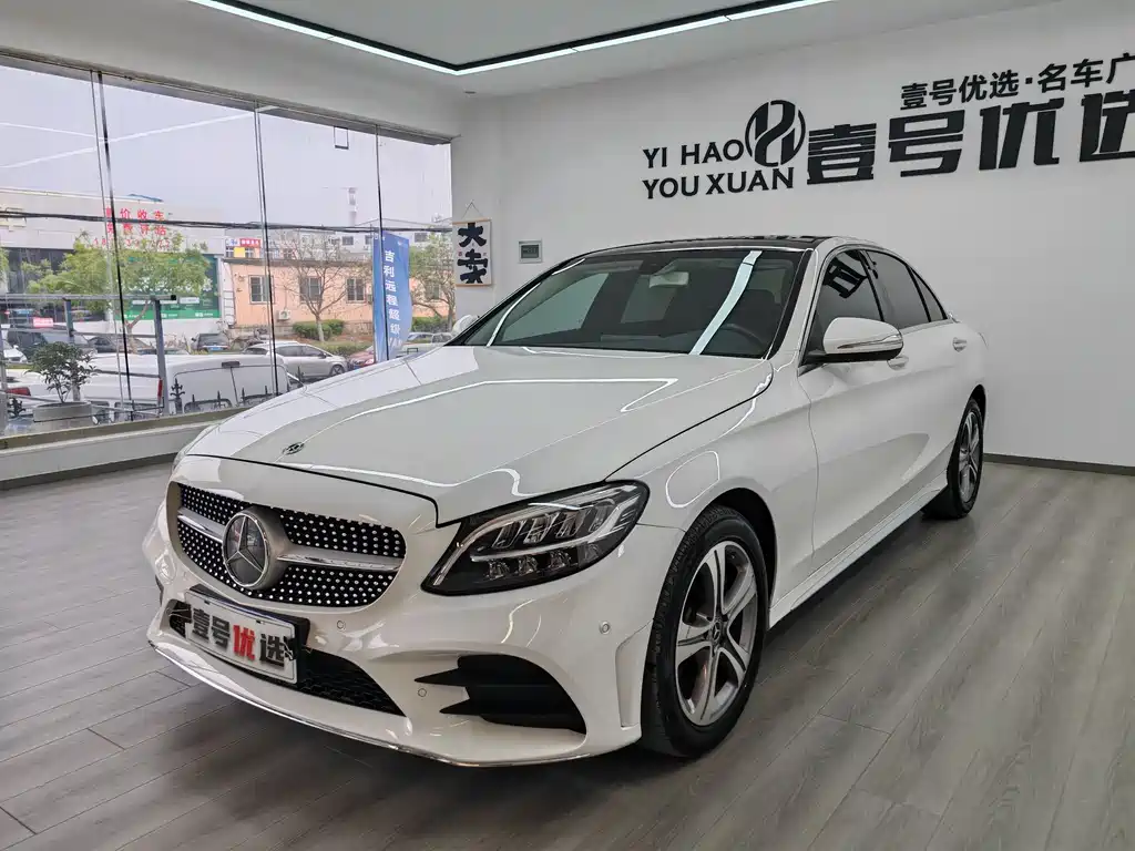 Mercedes-Benz C-Class 2019 — фото 1