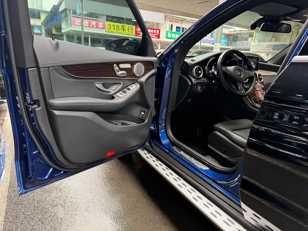 Mercedes-Benz GLC 2018 — фото 10