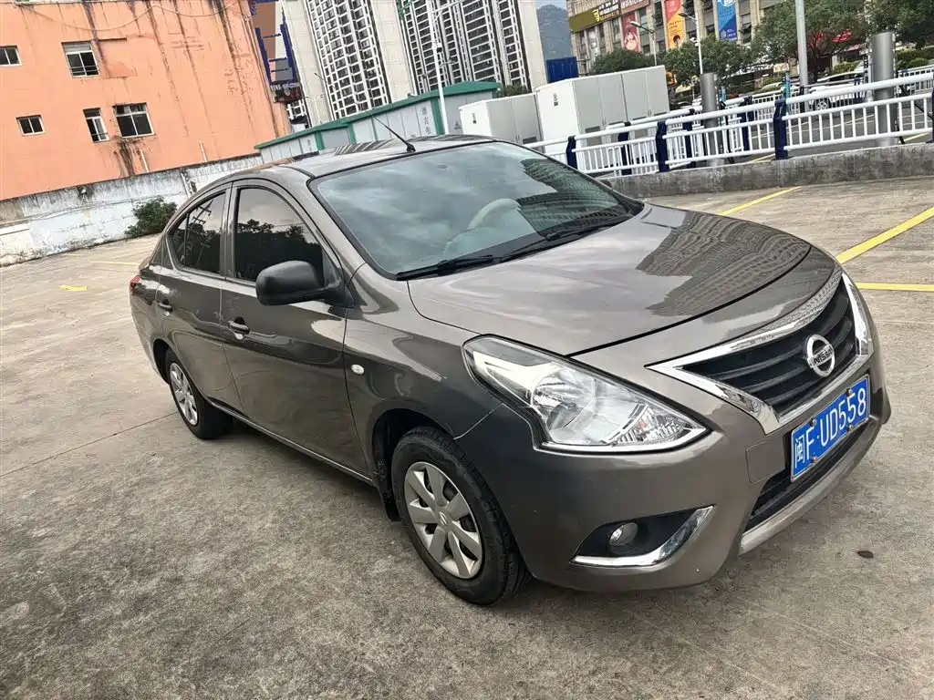 Nissan Sunny 2017 — фото 2