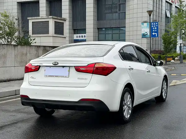 Kia K3 2015