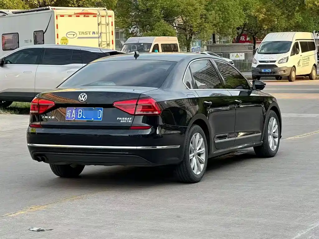 Volkswagen Passat 2019 — фото 4