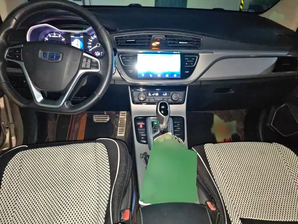 Geely Emgrand GS 2019 — фото 13