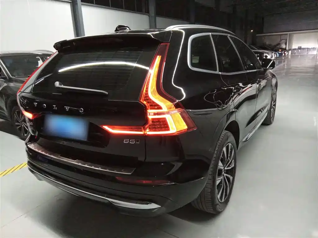 Volvo XC60 2024 — фото 6