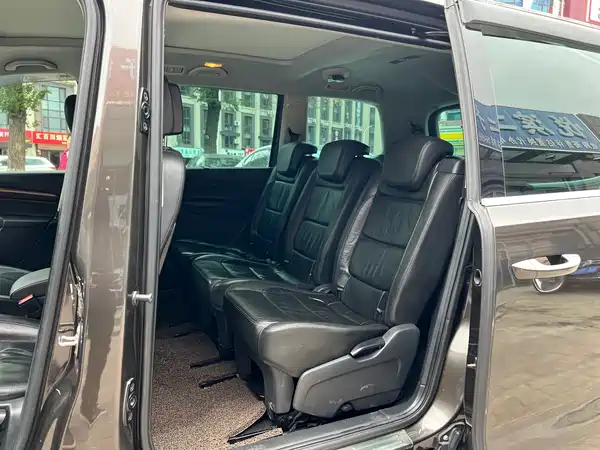 Volkswagen Sharan 2015