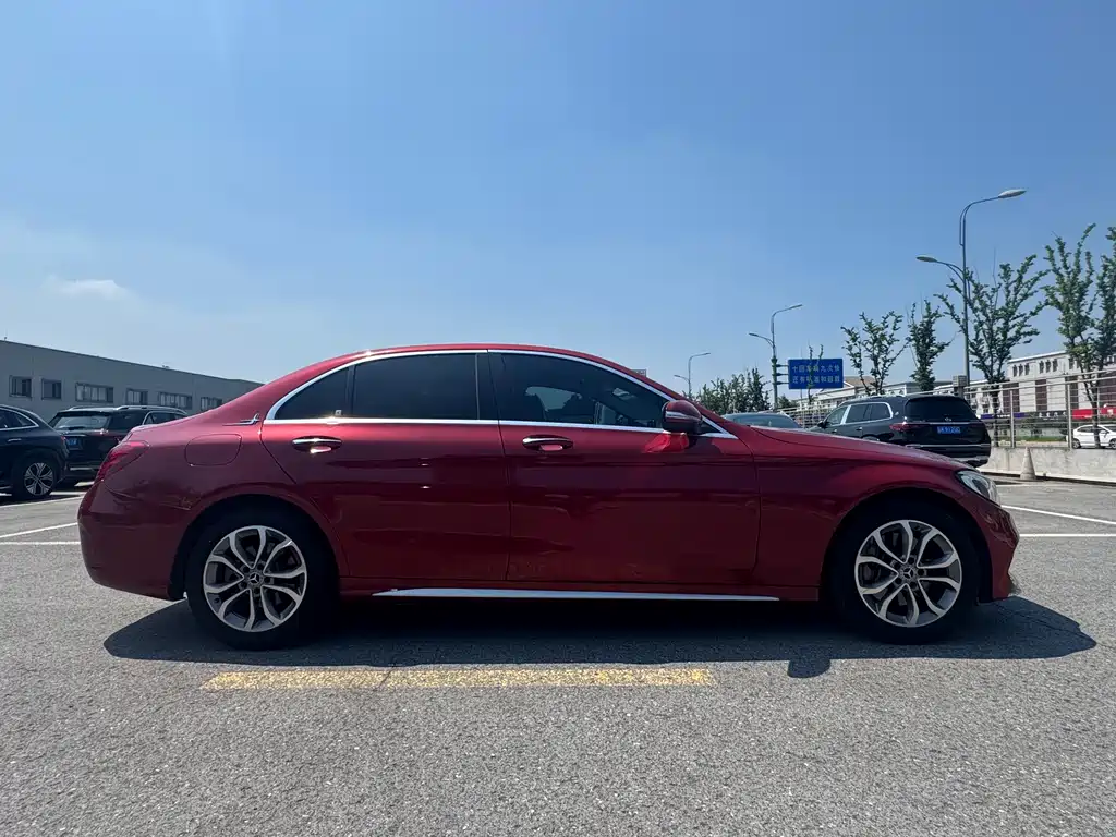 Mercedes-Benz C-Class 2018