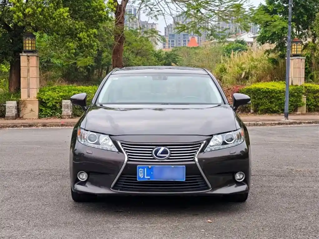 Lexus ES 2015 — фото 3