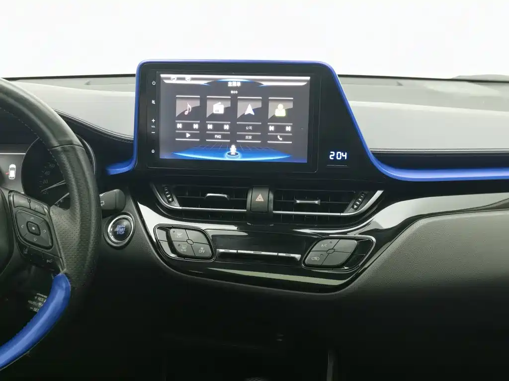 Toyota C-HR 2020 — фото 12