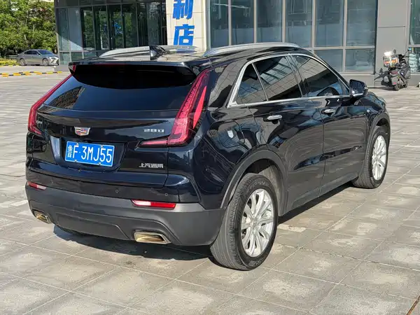 Cadillac XT4 2021