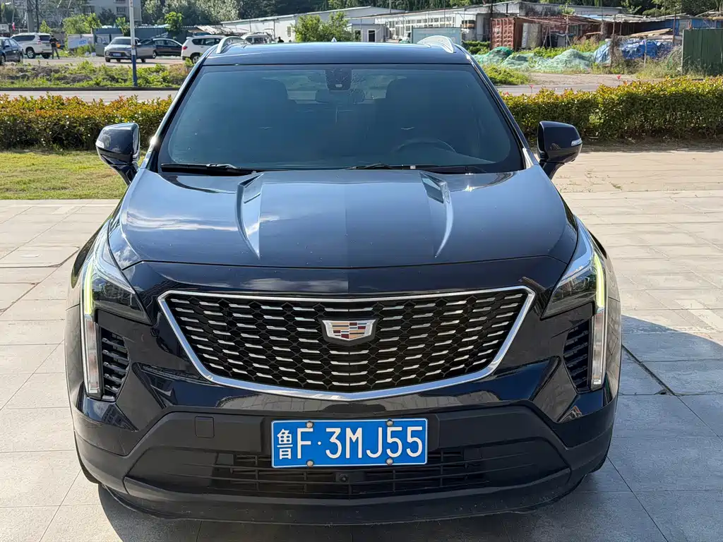 Cadillac XT4 2021 — фото 2