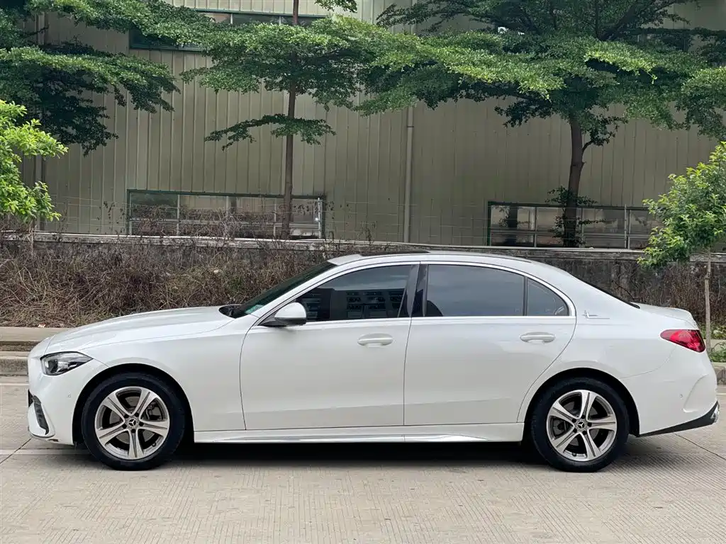 Mercedes-Benz C-Class 2022 — фото 14