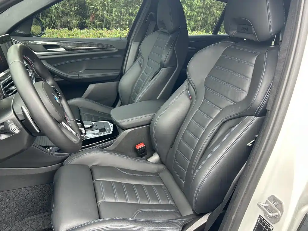 BMW X4 M40i 2025 — фото 11