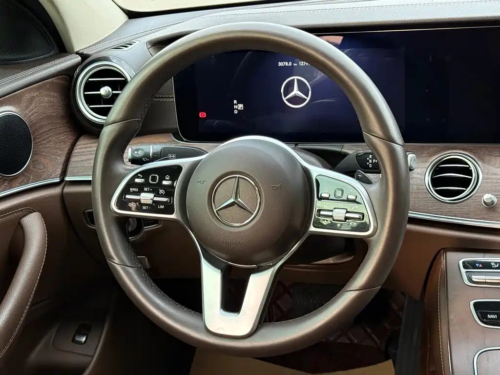 Mercedes-Benz E-Class 2020 — фото 9