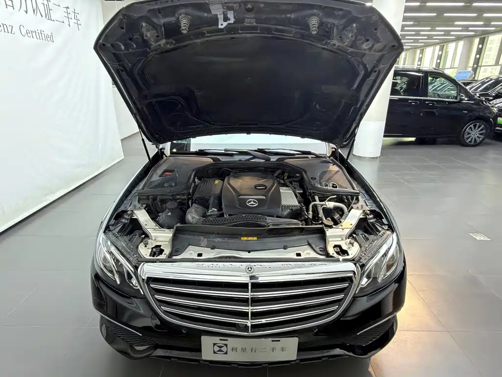 Mercedes-Benz E-Class 2018 — фото 8