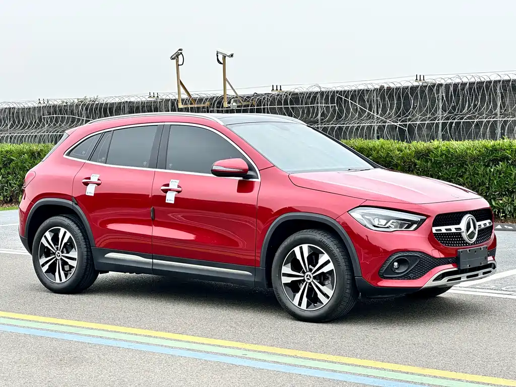 Mercedes-Benz GLA 2020
