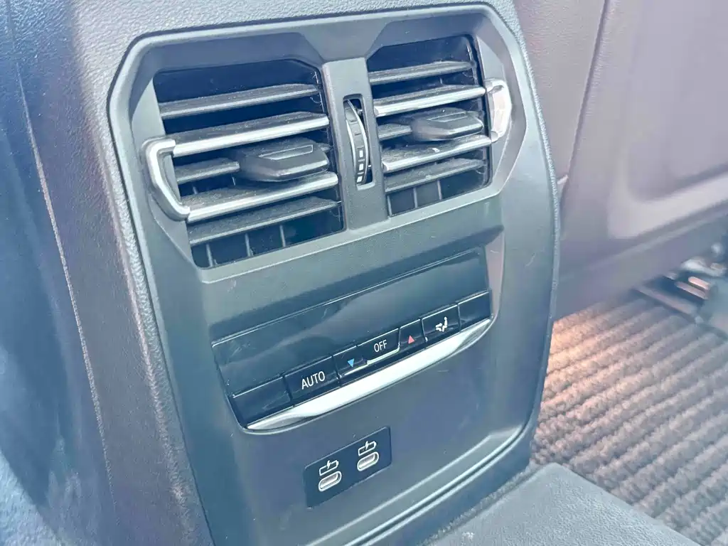 BMW i3 2023 — фото 14