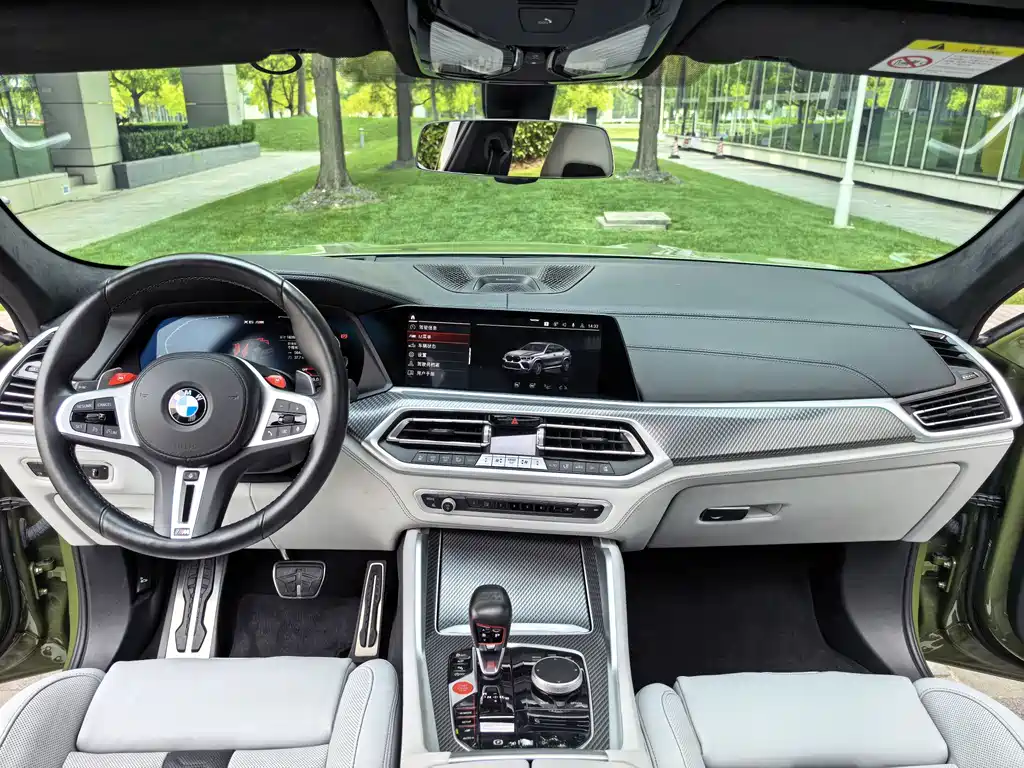 BMW X6 M 2022 — фото 13