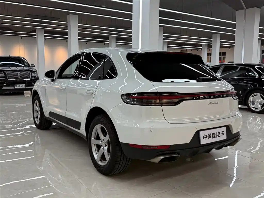 Porsche Macan 2021 — фото 11