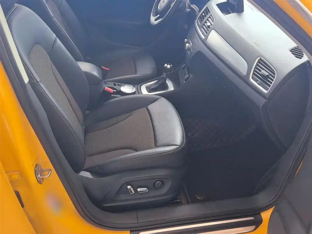 Audi Q3 2017 — фото 15