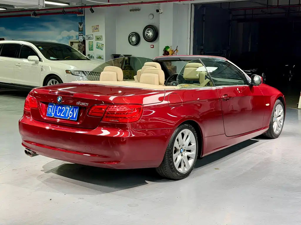 BMW 3 Series 2011
