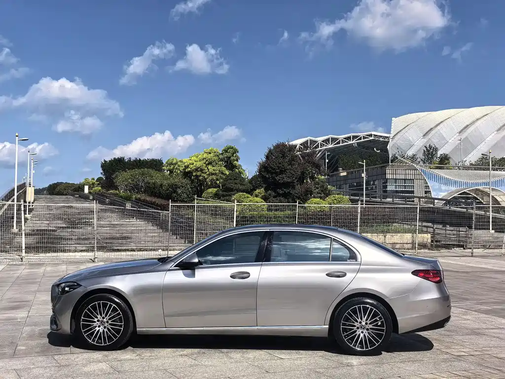 Mercedes-Benz C-Class 2022