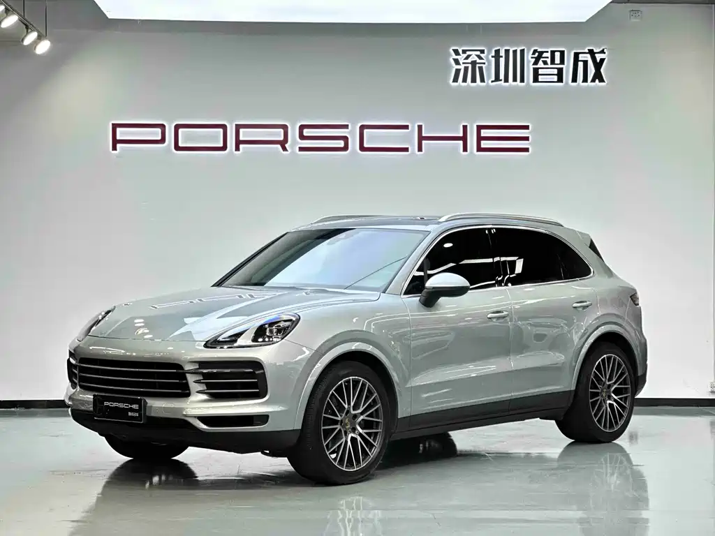 Porsche Cayenne 2022 — фото 1