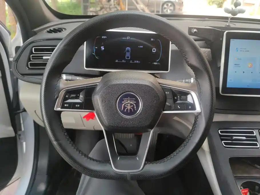 BYD Qin PLUS 2023 — фото 15